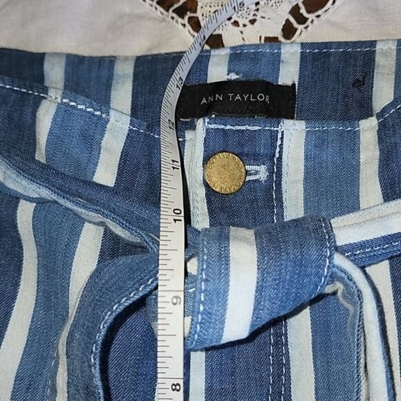 Ann Taylor High Waisted Wide Leg Belted Blue Jean Sz. 0 Capris w Pockets - Picture 9 of 10